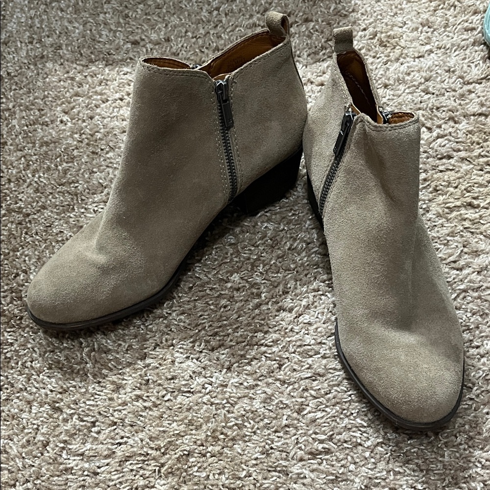 Lucky Brand Beige Ankle Boots